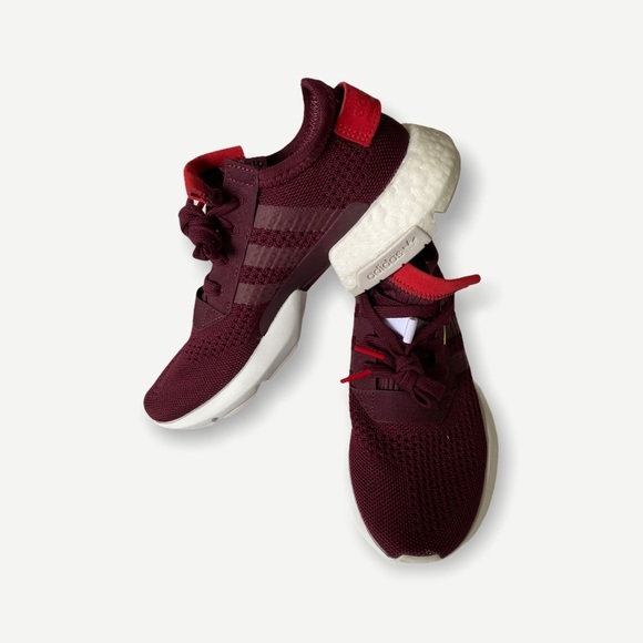 Women’s POD.S3.1 Shoes - Maroon /Hi-Res Yellow - Picture 2 of 5